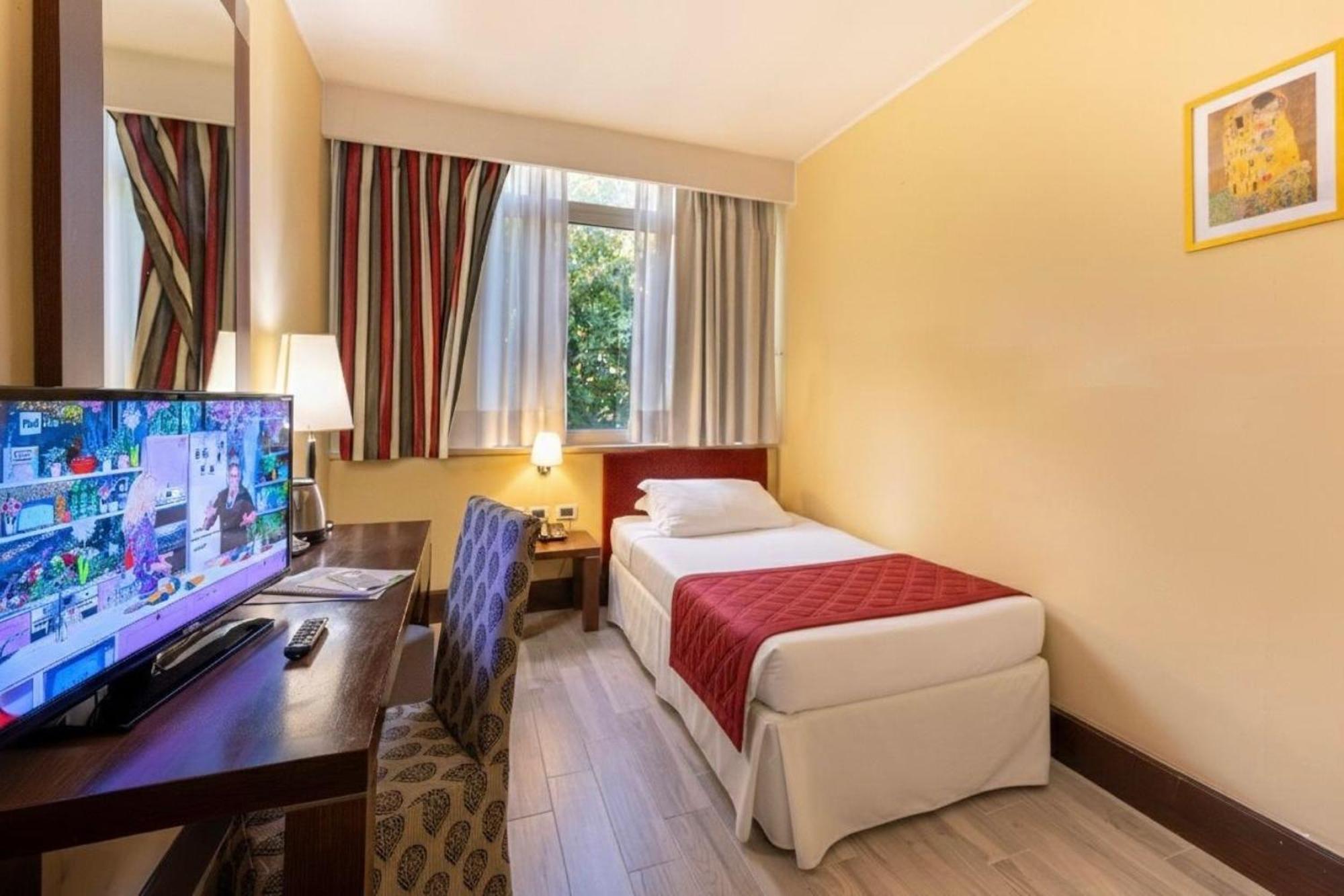 Single Room,1758529788:JPEG